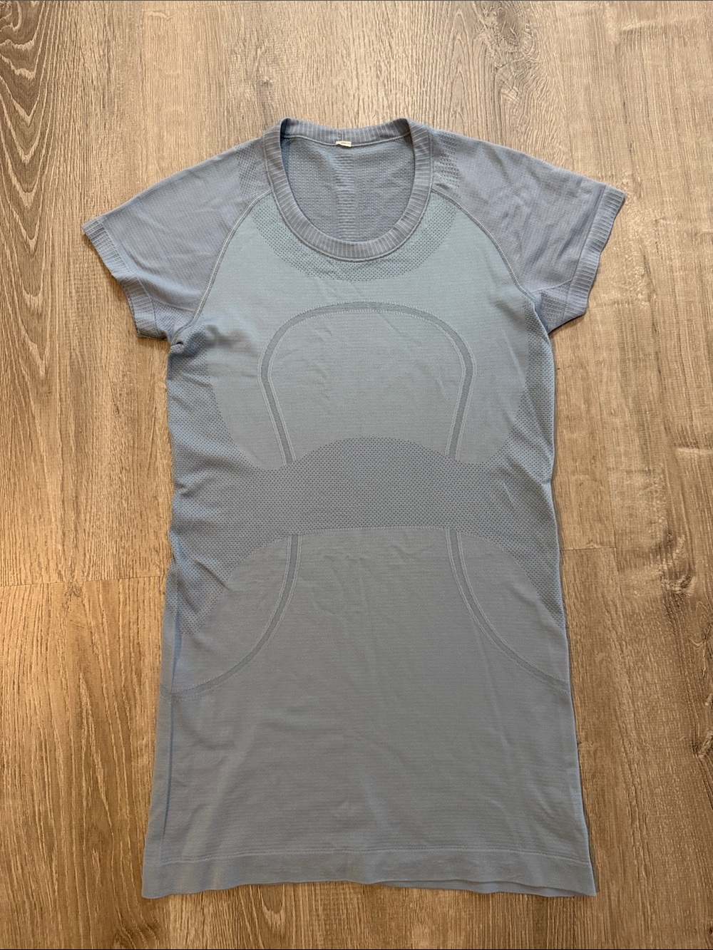 Lululemon 8 Swiftly Tech Short Sleeve Lightweight Workout Casual Blue Shirt Top